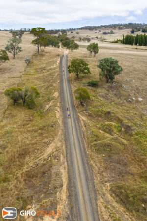 A quick twist of the controller and the camera goes portrait. Now I see exactly the shot and don't have to crop later.